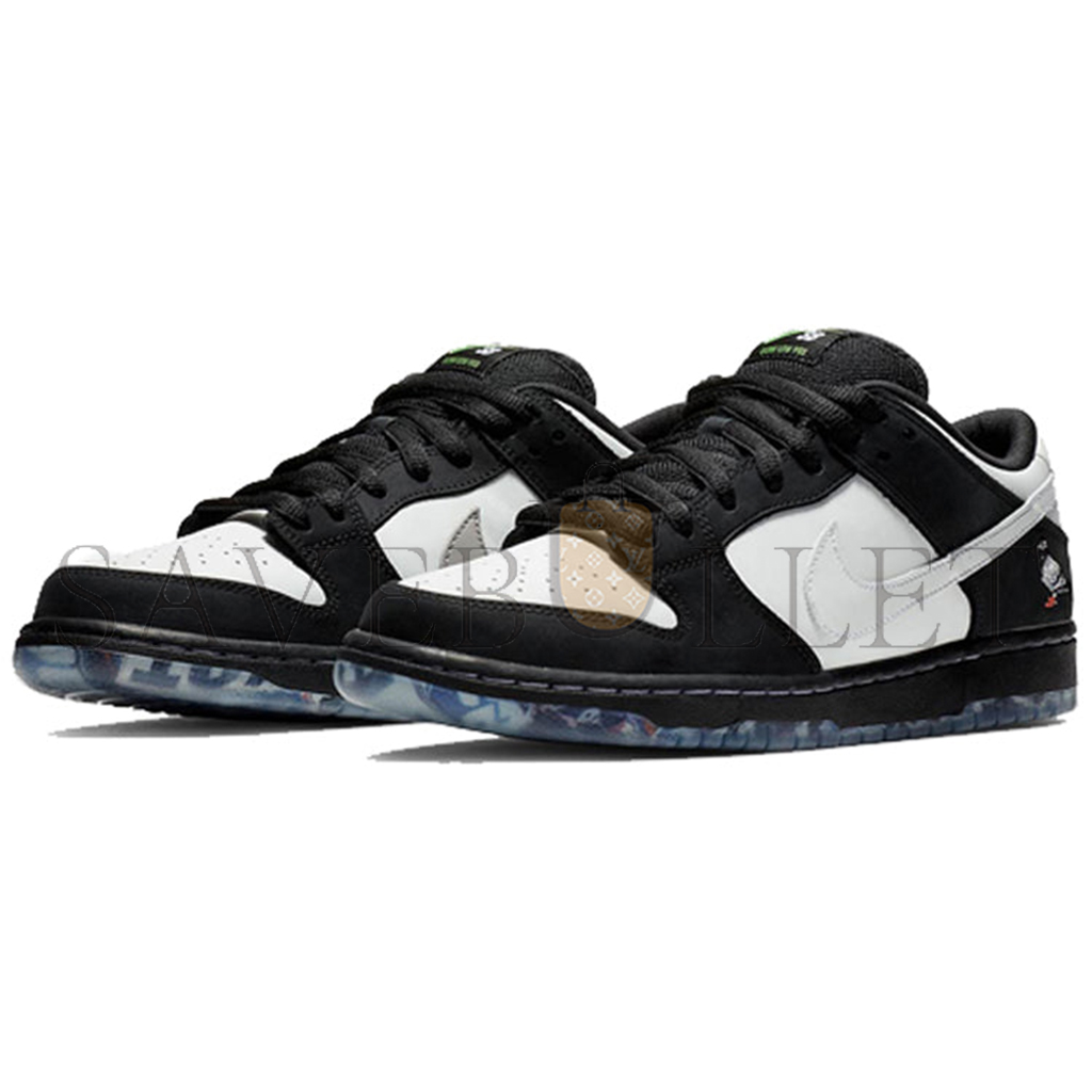 NIKE STAPLE X NIKE SB DUNK LOW PANDA PIGEON BV1310-013